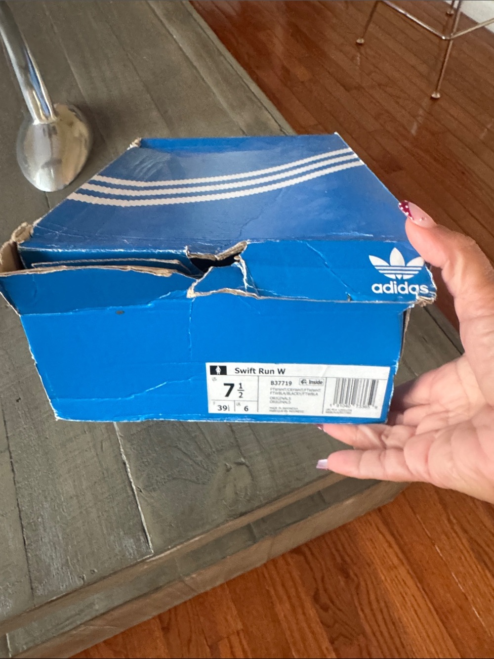 adidas Blue Kids Shoe Box - Swift Run W Label